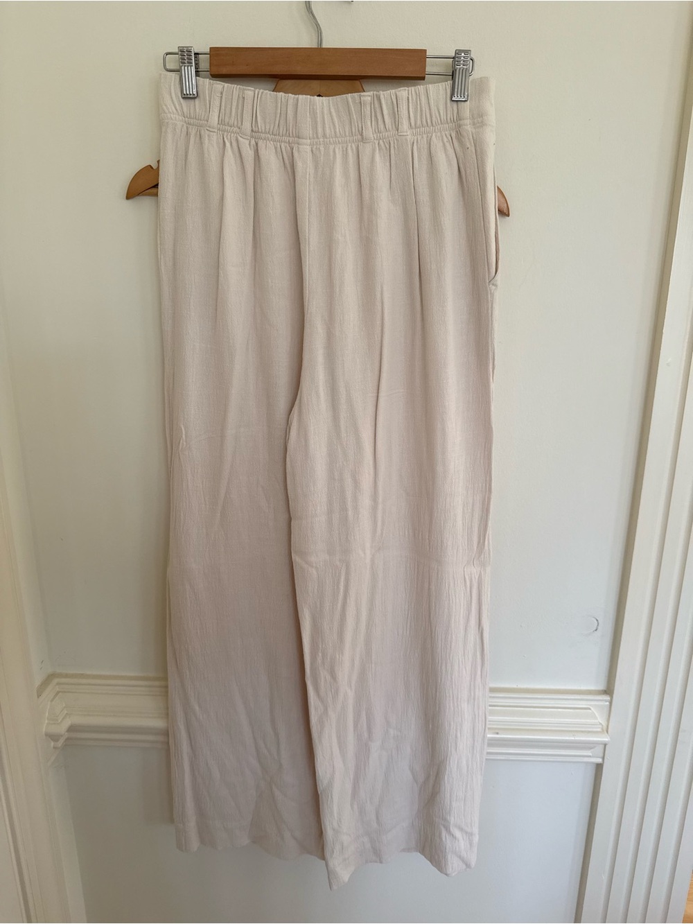 Z Supply farah Wide-Leg High-Rise Pants in Light Beige - Picture 4 of 5